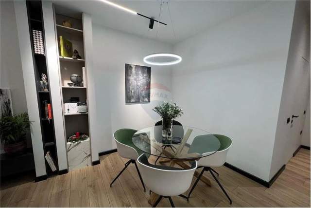 Tirane, shitet apartament 1+1 Kati 7, 68 m² 120.000 Euro (Kopshti Botanik)