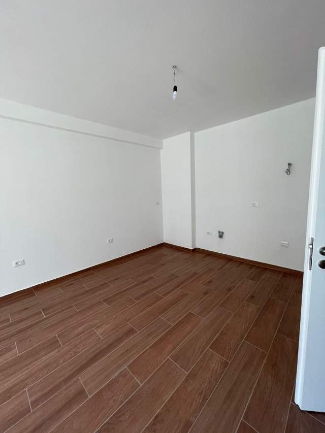 Tirane, jap me qera apartament 2+1+BLK Kati 9, 103 m² 40.000 leke (sokrat miho)