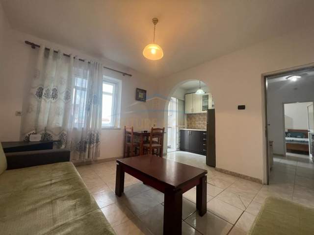 Tirane, shitet apartament 1+1+BLK Kati 3, 55 m² 65.000 Euro (Xhamlliku)