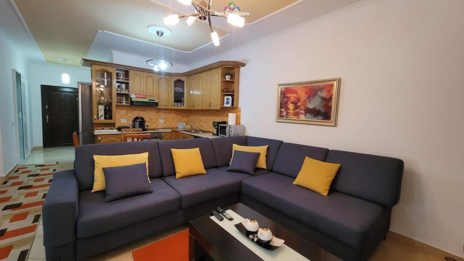 Tirane, shes apartament 2+1+Ballkon Kati 2, 89 m² 100.000 € (FRESKU)