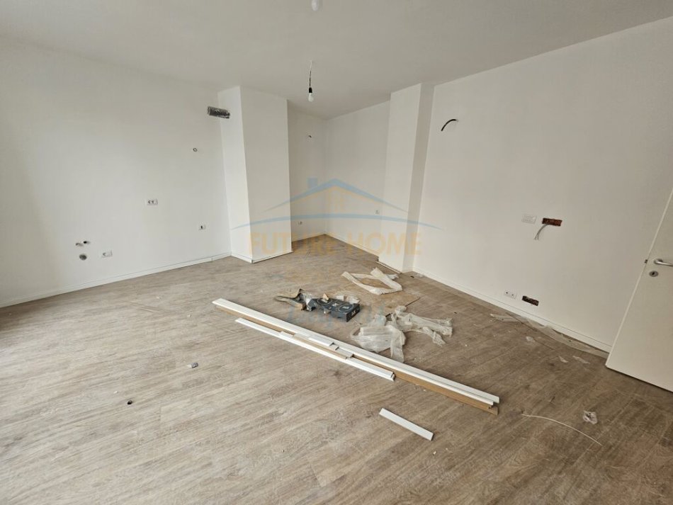 Tirane, shitet apartament 2+1+Ballkon , 113 m² 248.000 € (Kopshti Zoologjik)