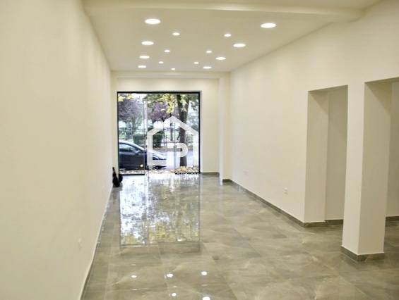 Tirane, shitet dyqan Kati 0, 70 m² 525.000 € (STADIUMI DINAMO)