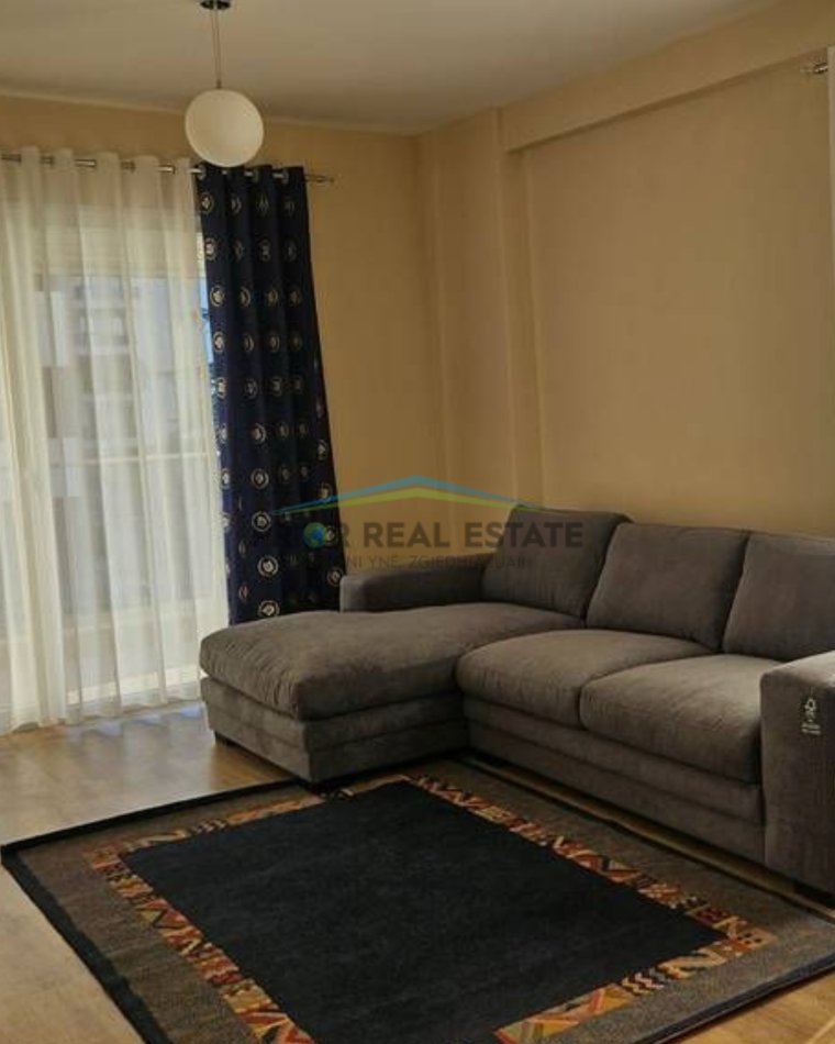 Tirane, jepet me qera apartament 2+1+Ballkon Kati 1, 101 m² 650 € (Don Bosko)