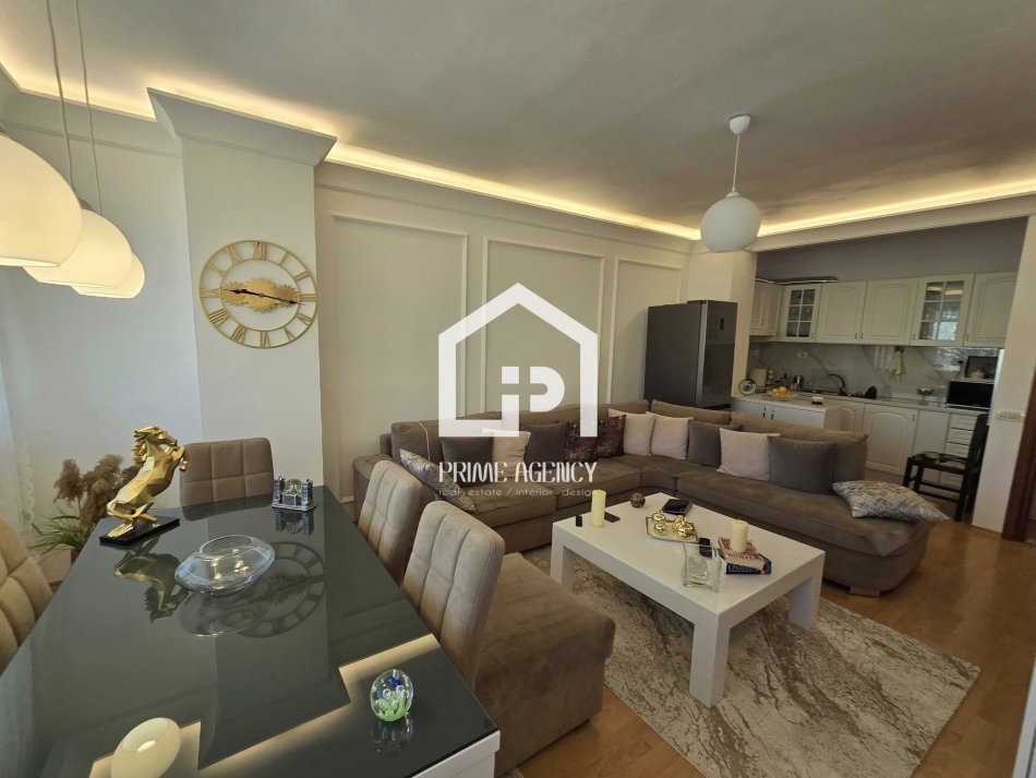 SHITET: Apartament 1+1/POGRADEC/_CAPRI CENTER