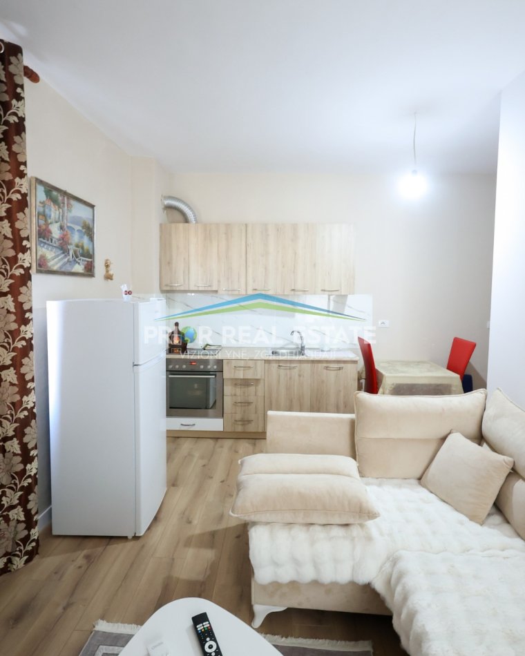 Tirane, jepet me qera apartament 1+1 Kati 4, 52 m² 350 € FRESK (Rruga Ramazan Gaxherri)