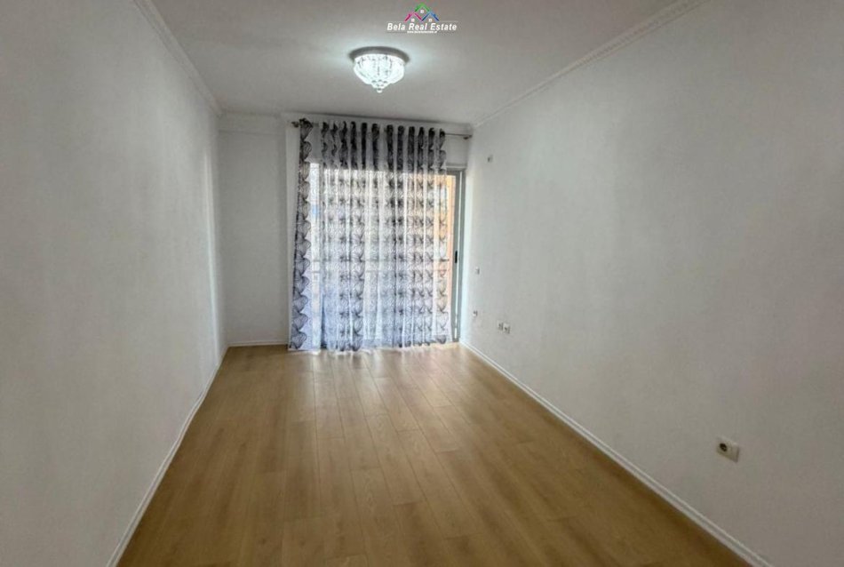 Tirane, shes apartament 2+1 Kati 3, 73 m² 112.000 € (Rruga Muhamet Deliu)