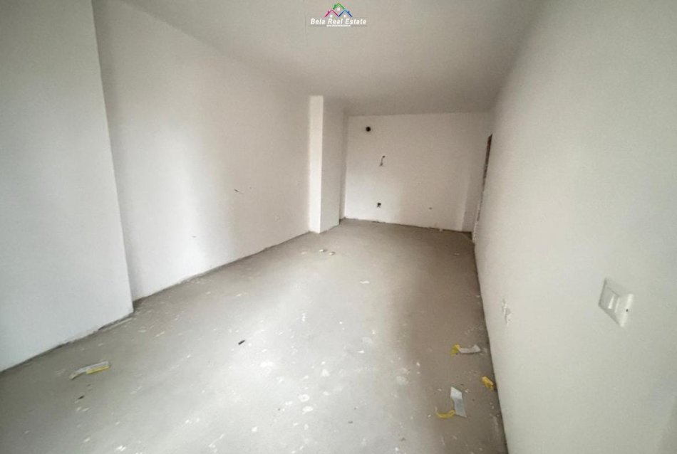 Tirane, shes apartament 1+1 Kati 1, 73 m² 147.000 € (Rruga Rreshit Petrela)