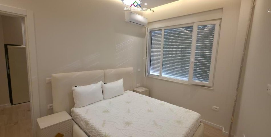 Tirane, jepet me qera apartament 1+1 Kati 1, 55 m² 670 € (Rruga Dibres)