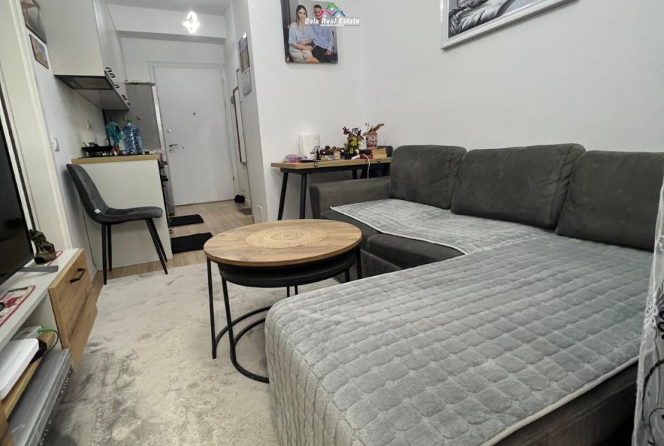 Tirane, jepet me qera apartament 1+1 Kati 5, 50 m² 400 € (Rruga Pasho Hysa)