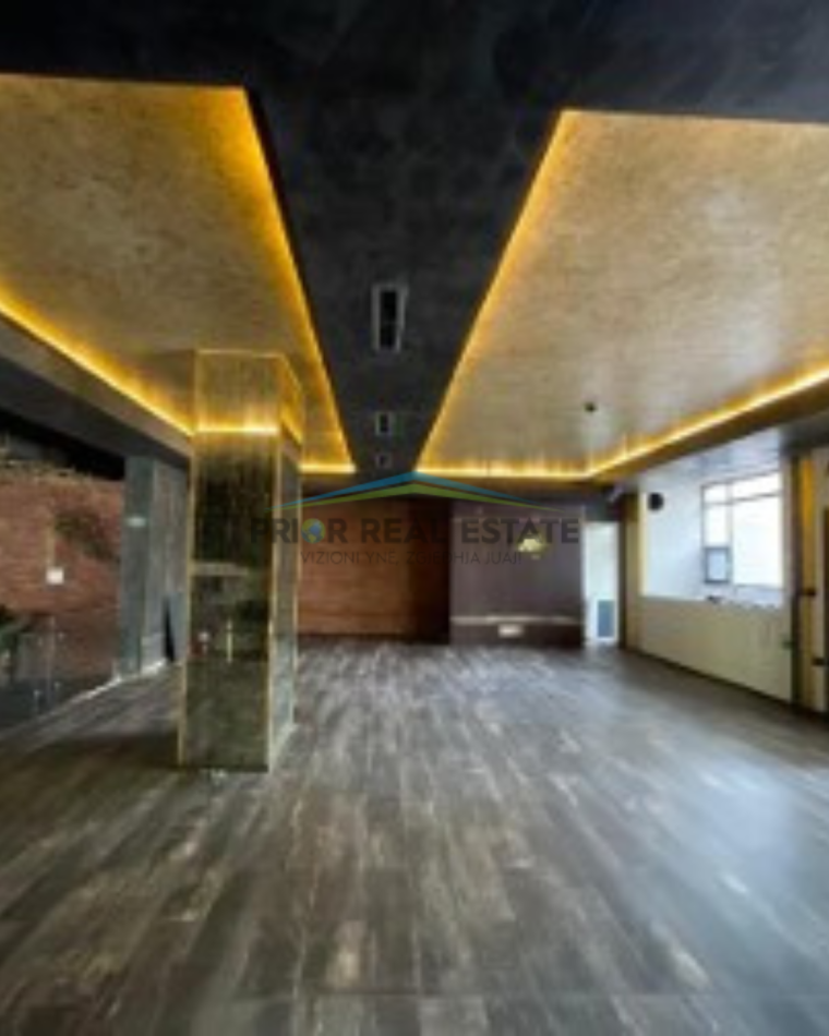 Tirane, jepet me qera ambjent biznesi Kati 0, 440 m² 4.000 € (21 Dhjetori)