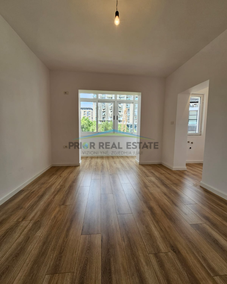 Tirane, shitet garsonier Kati 4, 31 m² 93.000 € (te Dollari)