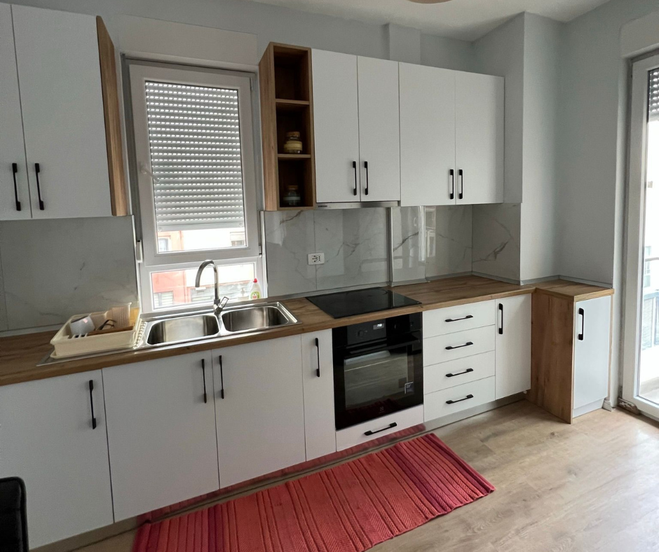 Tirane, jepet me qera apartament 2+1 Kati 3, 750 € (Rr. Dritan Hoxha (Aura))