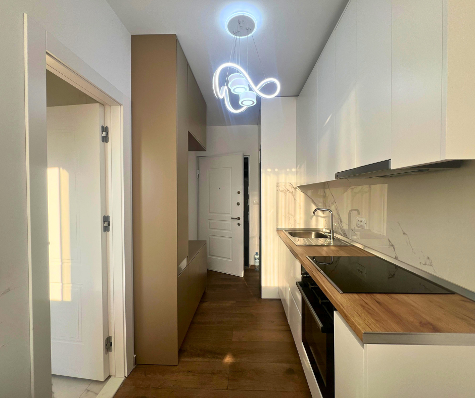 Tirane, jepet me qera garsonier 1+1 Kati 8, 35 m² 500 € (Sheshi Willsn)