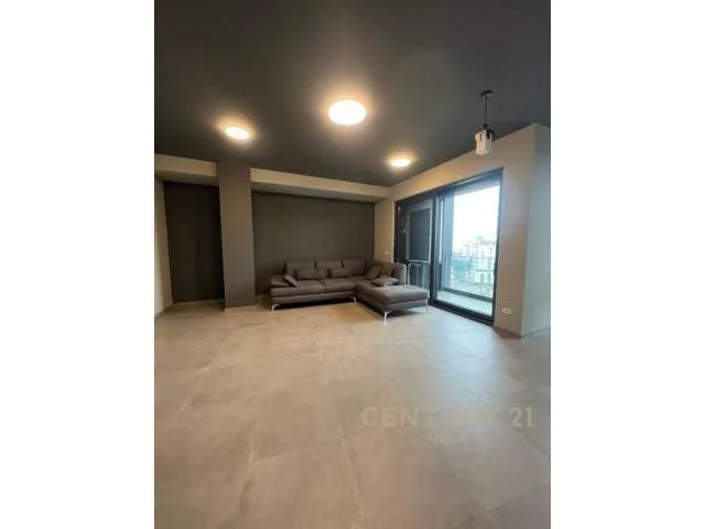 Tirane, jepet me qera apartament 102 m² 1.000 Euro (rruga elbasanit)