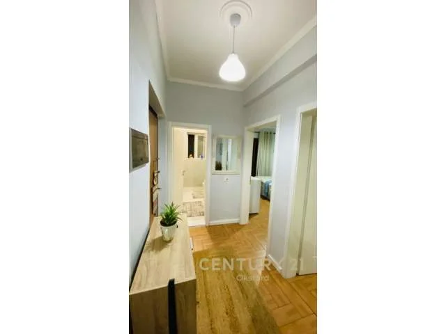 Tirane, jepet me qera apartament 60 m² 650 Euro (21 dhjketori)