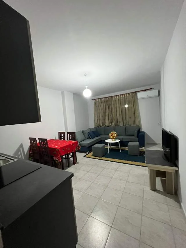 Tirane, jepet me qera apartament 2+1 Kati 7, 68 m² 35.000 Leke