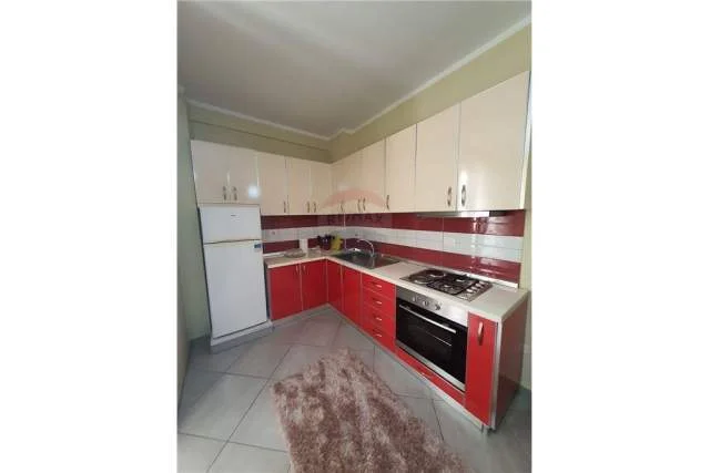 Tirane, jepet me qera apartament 1+1 Kati 6, 64 m² 400 Euro (Astir)