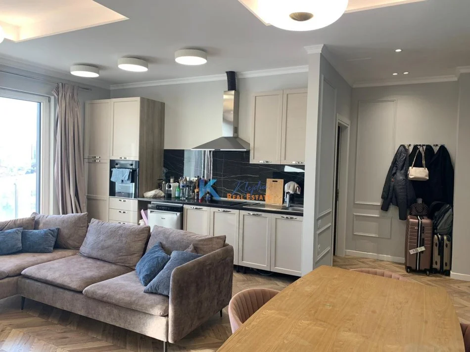 Tirane, jepet me qera apartament 1+1, Kati 5, 84 m² 520 € (Fusha e Avicaionit, Rezidenca Turdiu)