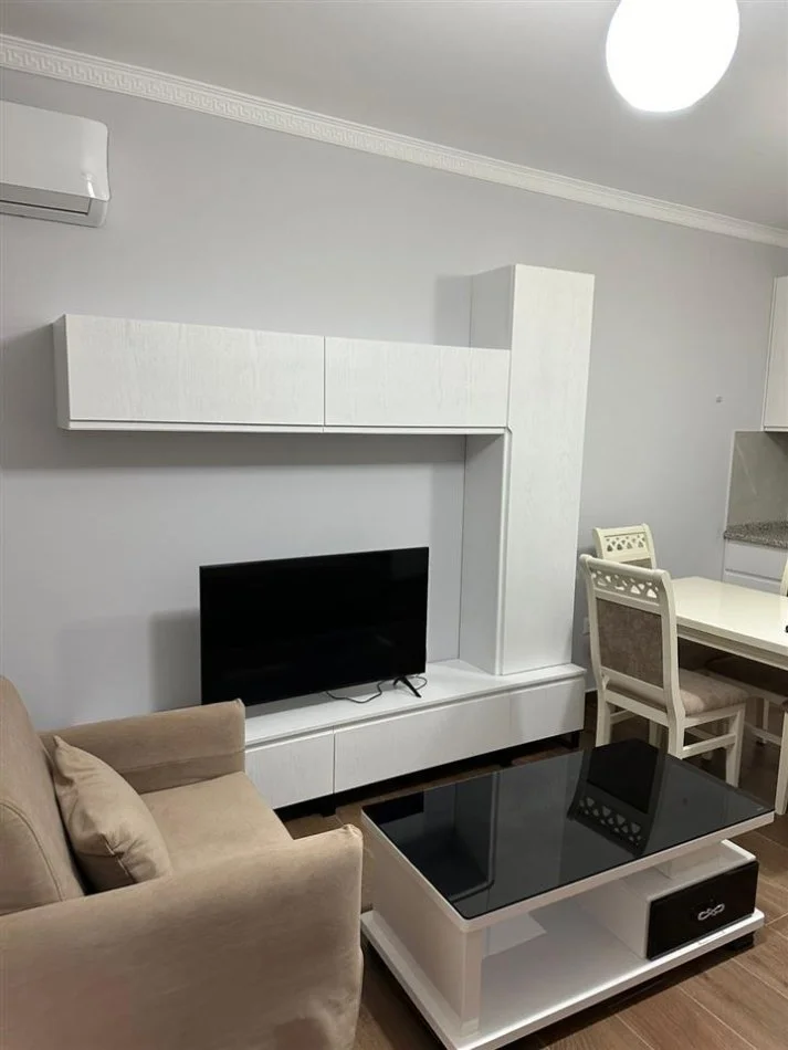 Tirane, jepet me qera apartament 1+1 Kati 5, 62 m² 400 € (Astir, Kompleksi Vila L 2