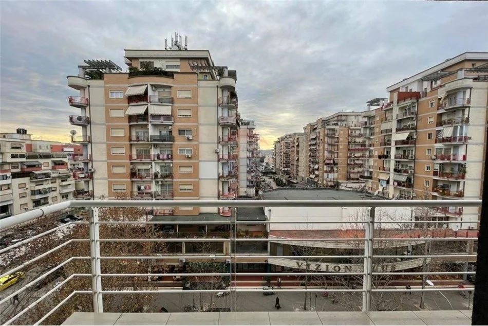 Tirane, shitet apartament 3+1 Kati 6, 143 m² 235,000 € (Don Bosko - Gener II)