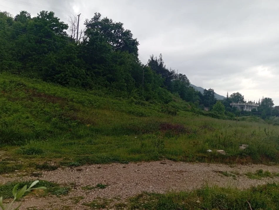 Tirane, shitet toke , 2,523 m² 151,000 € 