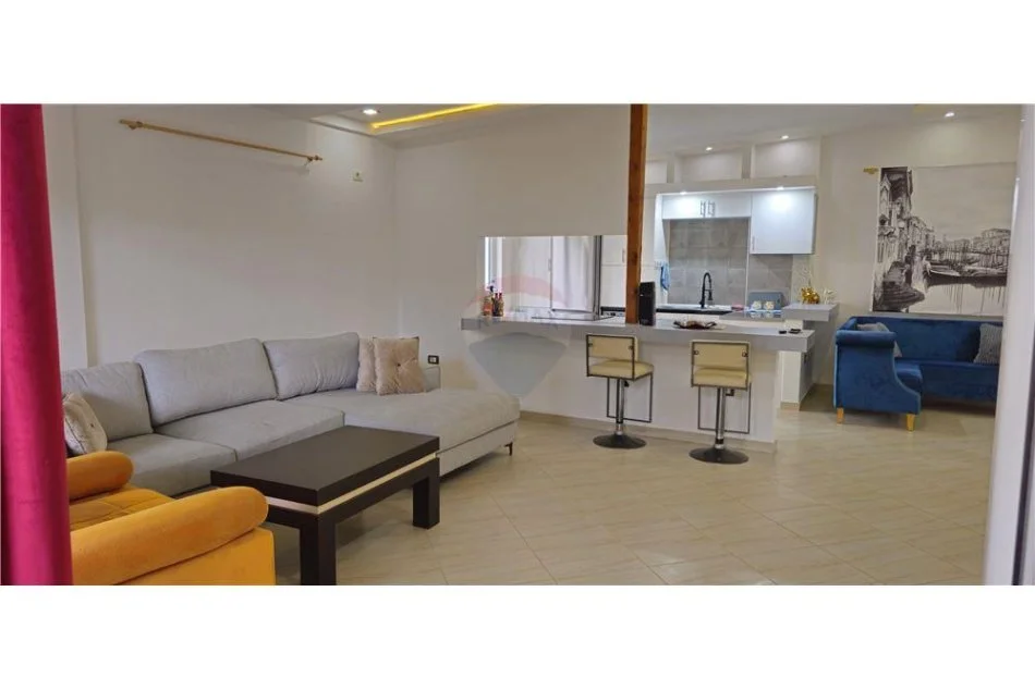 Tirane, shitet apartament 2+1 Kati 6, 140 m² 330.000 € (Liqeni i Thate)