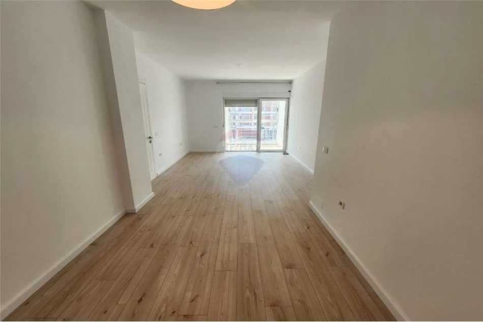 Tirane, shitet apartament 1+1 Kati 8, 72 m² 125.000 € (Don Bosko - ER PETROL ZOGU I ZI)