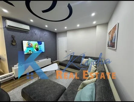 Tirane, jepet me qera apartament 2+1+Ballkon Kati 2, 93 m² 