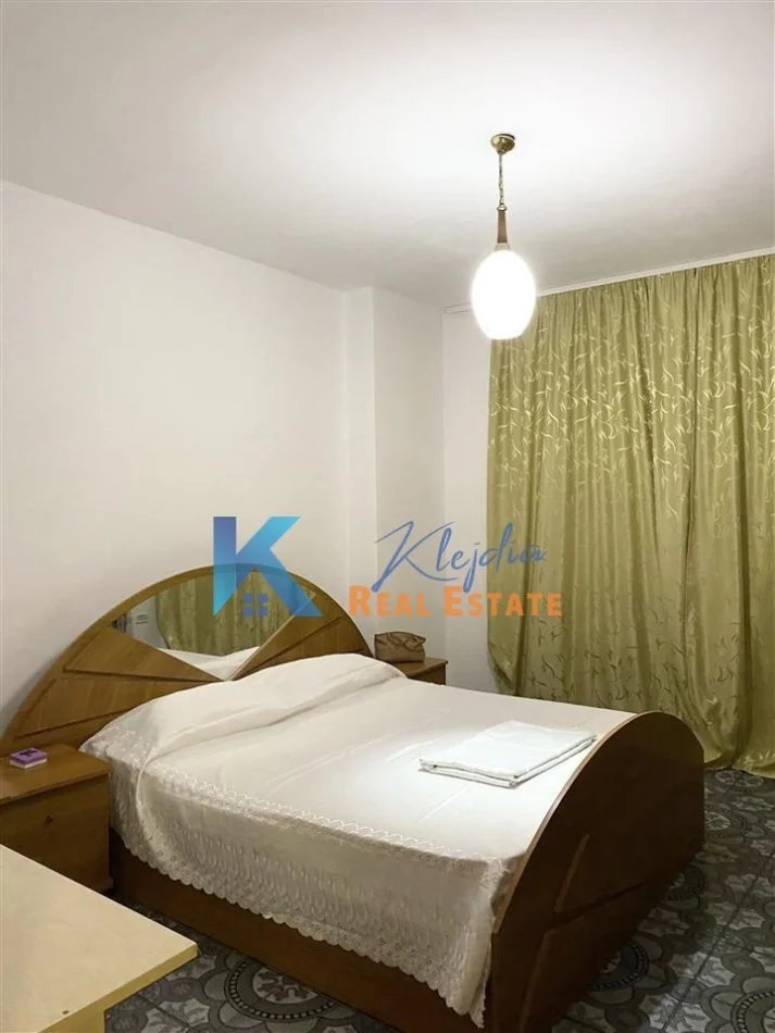 Tirane, jap me qera apartament 2+1+Ballkon Kati 5, 95 m² 500 € (Afer shkolles se baletit)