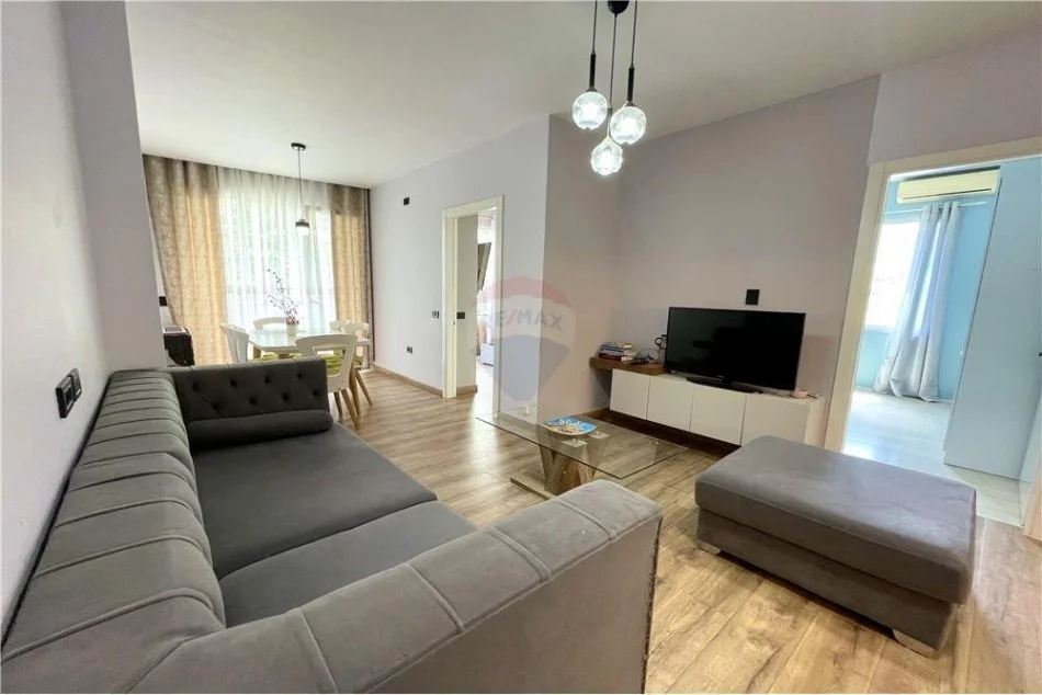 Tirane, shitet apartament 3+1 Kati 3, 115 m² 139.900 € (Rr. Sotir Caci - Fresku)