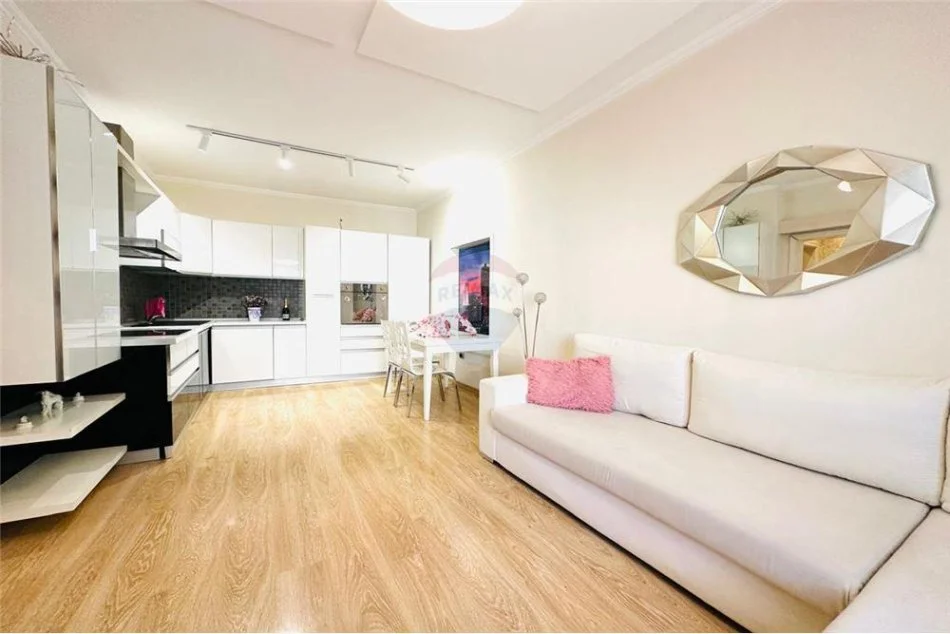 Tirane, shitet apartament 2+1 Kati 7, 78 m² 180.000 € (Kompleksi Halili - Rruga e Dibrës)