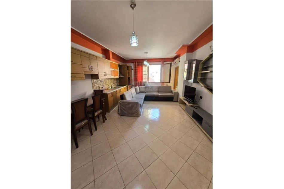 Tirane, shitet apartament 3+1 Kati 5, 141 m² 165.000 € (Rr:ALEKSANDRI I MADH - Astir)