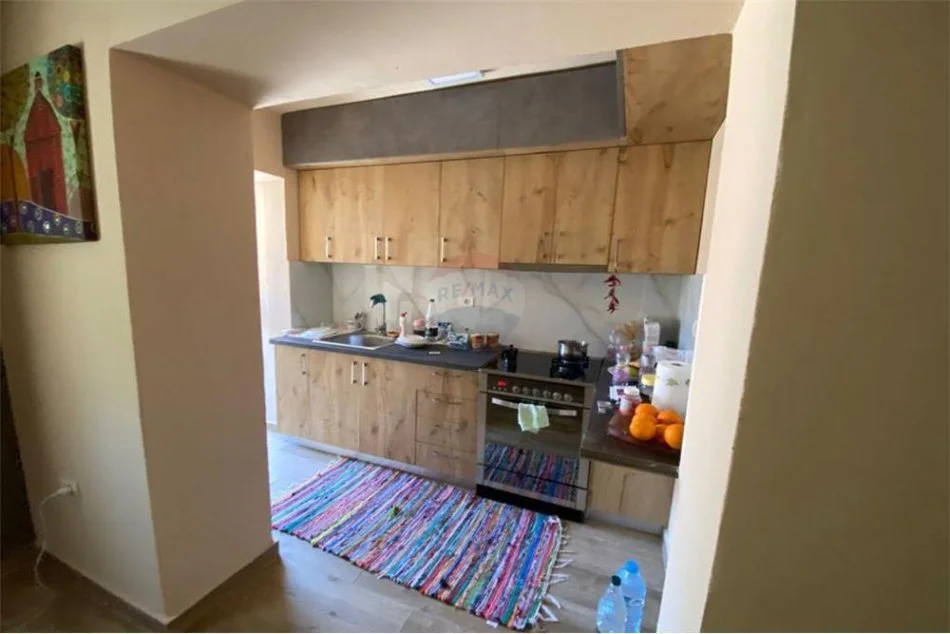 Tirane, jepet me qera garsonier Kati 2, 47 m² 450 € (Myslym Shyri - Drejtoria e Policisë)