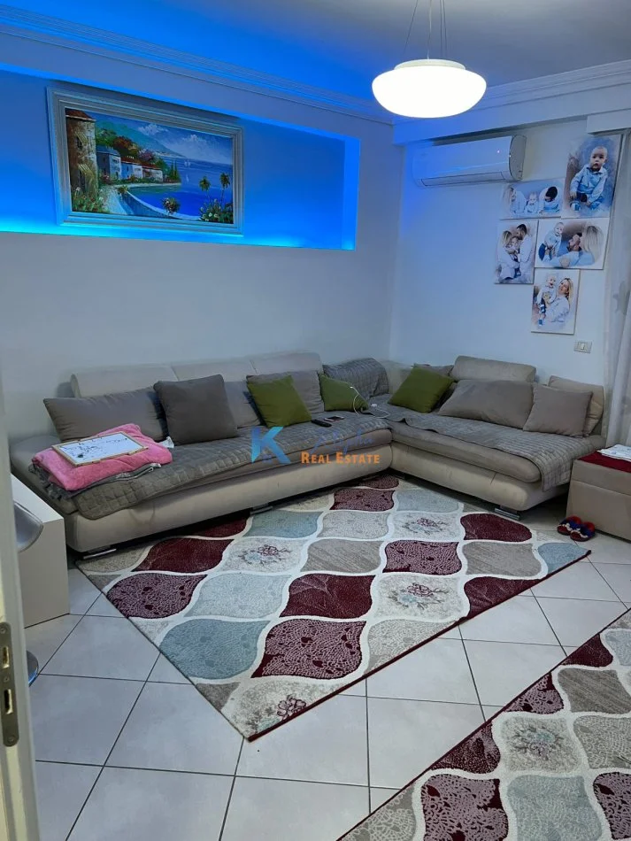 Tirane, shes apartament 1+1+Ballkon Kati 4, 73 m² 139.000 € (Kodra e Diellit)