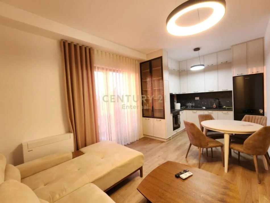 Tirane, shitet apartament 2+1 Kati 15, 120 m² 