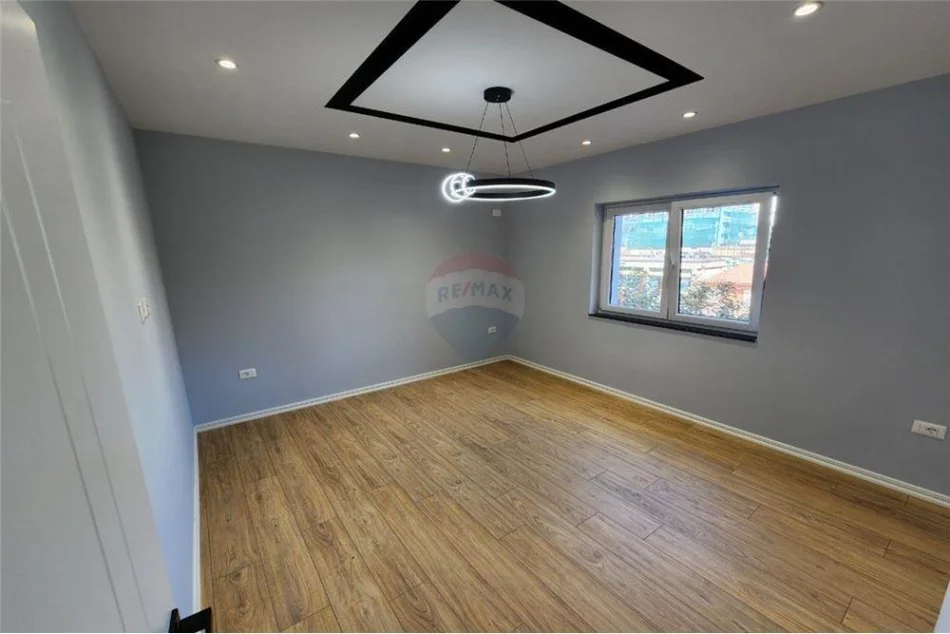 Tirane, shitet apartament 2+1 Kati 3, 80 m² 145.000 € (Rruga Haxhi Hysen Dalliu - Stacioni i Trenit)