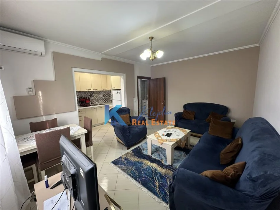 Tirane, jepet me qera apartament 1+1 Kati 2, 65 m² 400 € (Rruga e Dibres, afer Shkolles se Bashkuar)
