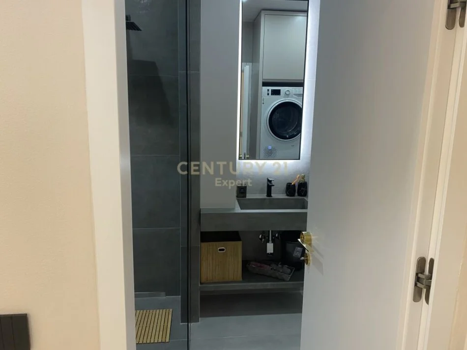 Tirane, shitet apartament 2+1 Kati 2, 120 m² (petro nini)