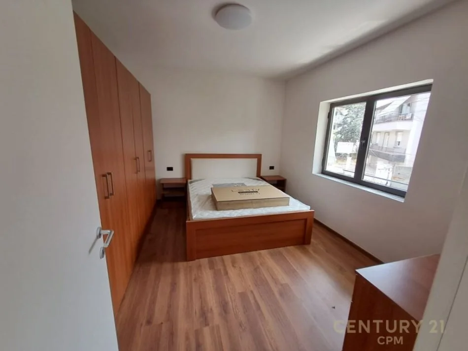 Tirane, shitet apartament 2+1 Kati 2, 71 m² (tirane e re)