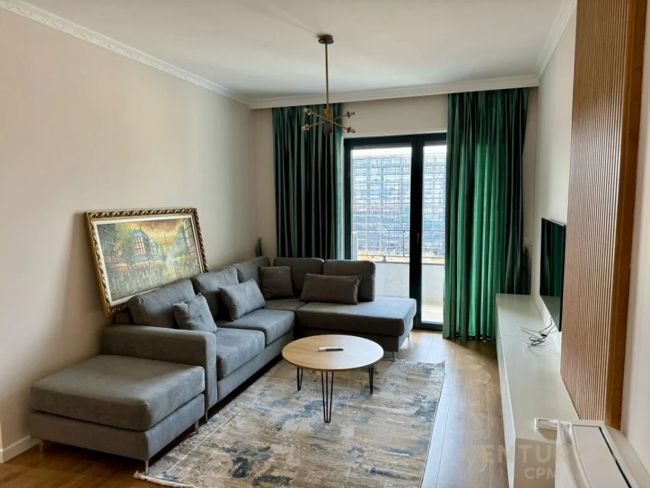 Tirane, jepet me qera apartament 2+1 Kati 8, 100 m² 850 € (bulevardi i ri)