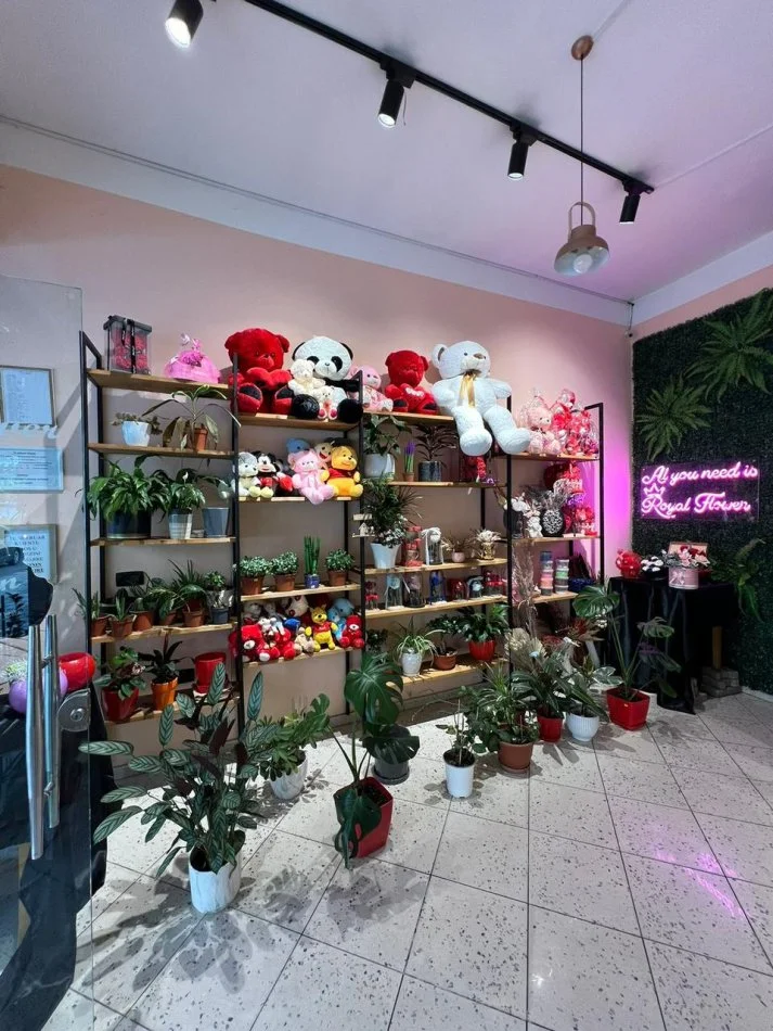 Tirane, shitet dyqan Kati 0, 70 m² (Bardhyl)