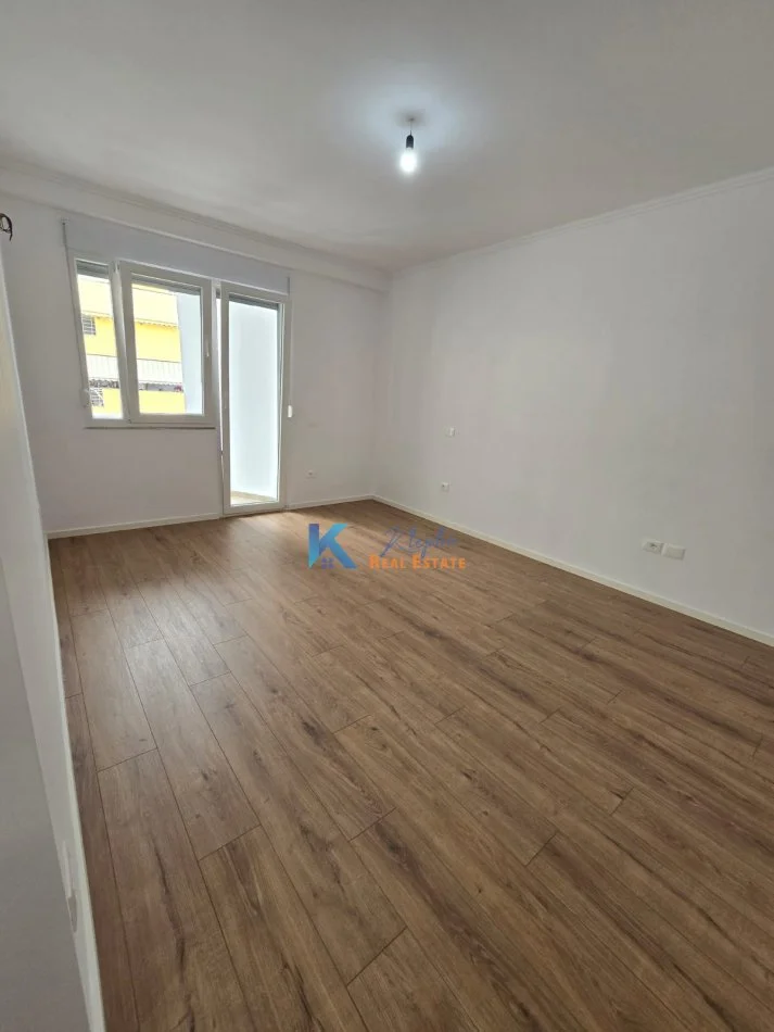 Tirane, shitet apartament 2+1 Kati 7, 96 m² 210.000 € (Rruga e Kavajes, qendra Condor)