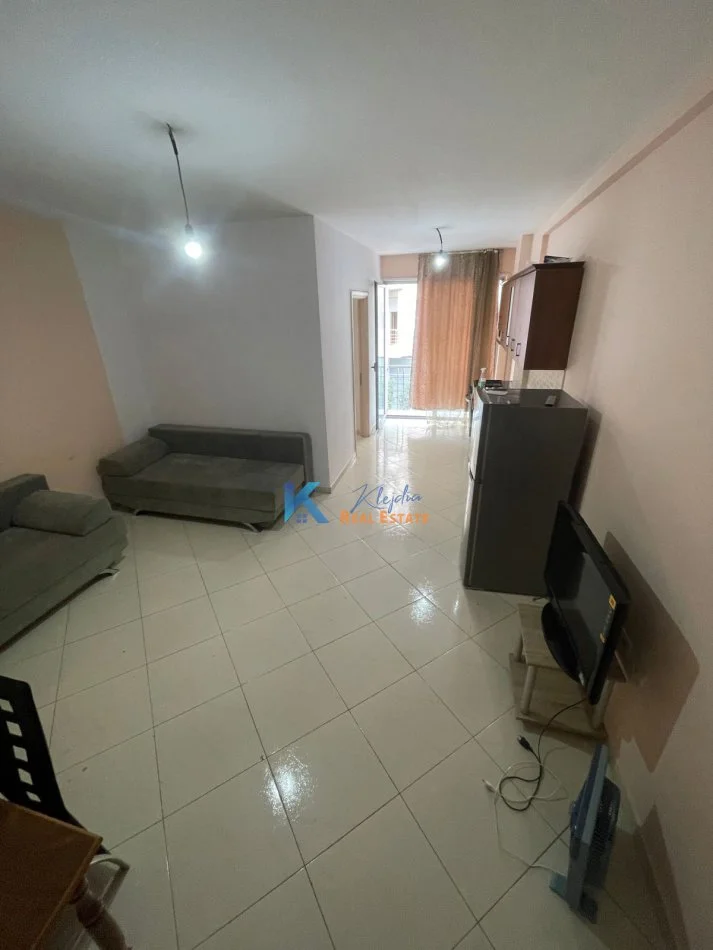 Tirane, jepet me qera apartament 1+1 Kati 2, 65 m² 450 € (Don Bosko, afer Vizion Plus)