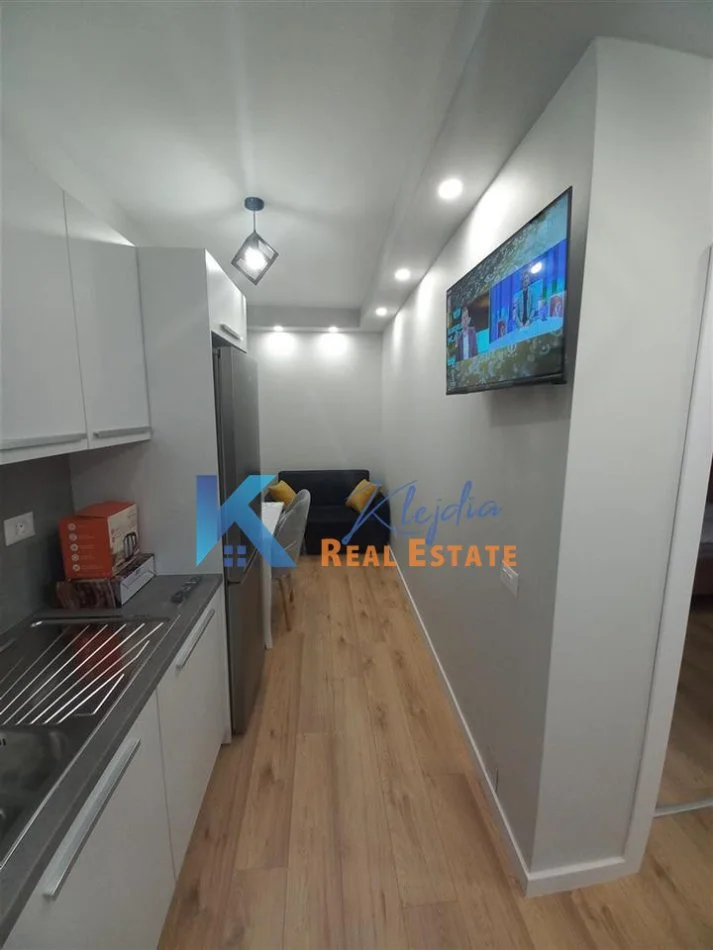 Tirane, jap me qera apartament 1+1 Kati 2, 45 m² (Zogu i Zi)