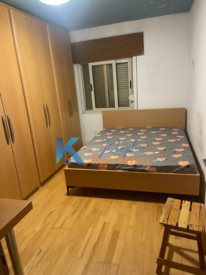 Tirane, jap me qera apartament 2+1 Kati 4, 70 m² 480 € (afer Pediatrise)