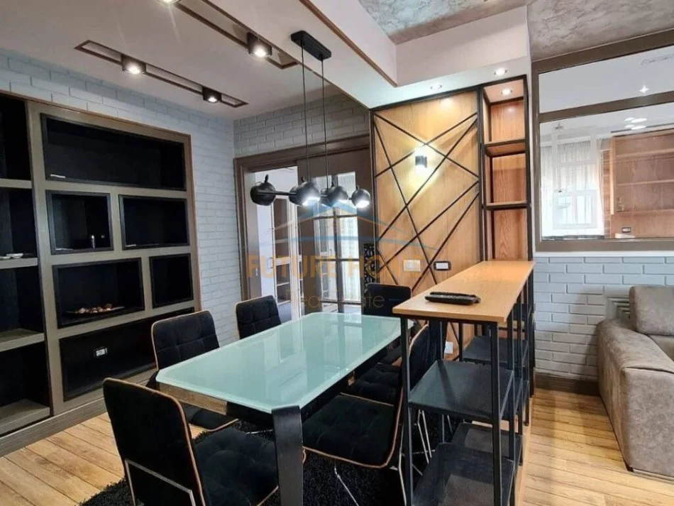 Tirane, shitet apartament 2+1+Ballkon Kati 3, 192 m² 590.000 € (MYSLYM SHYRI)