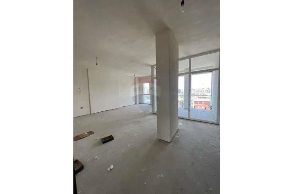 Tirane, shitet apartament 2+1 Kati 5, 118 m² 170.000 € (Treni - Bulevardi i Ri)