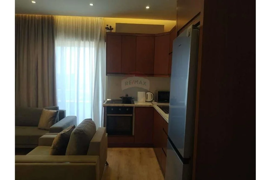 Tirane, jepet me qera apartament 1+1 Kati 7, 77 m² 500 € (Don Bosko)