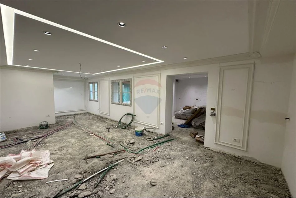 Tirane, shitet apartament 3+1 Kati 1, 139 m² 230.000 € (Rruga Petro Nini Luarasi - Shkolla Baletit)