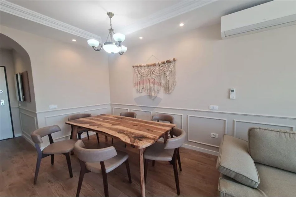 Tirane, shitet apartament 2+1 Kati 3, 110 m² 320.000 € (Rruga Liqeni i Thate - Tirana e Re - Liqeni i Tiranës)